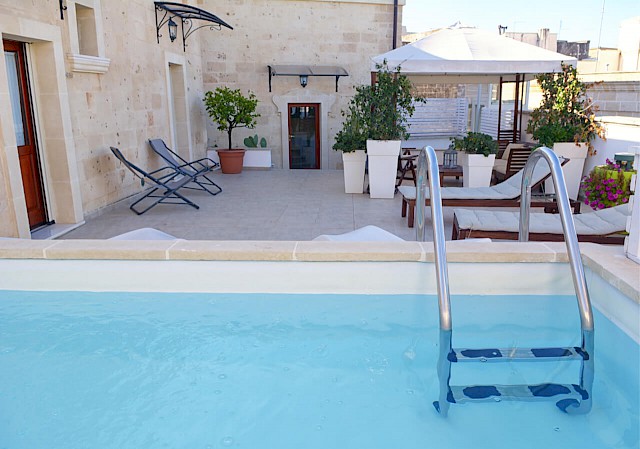 Pool and terrace b&b Sine Tempore Manduria
