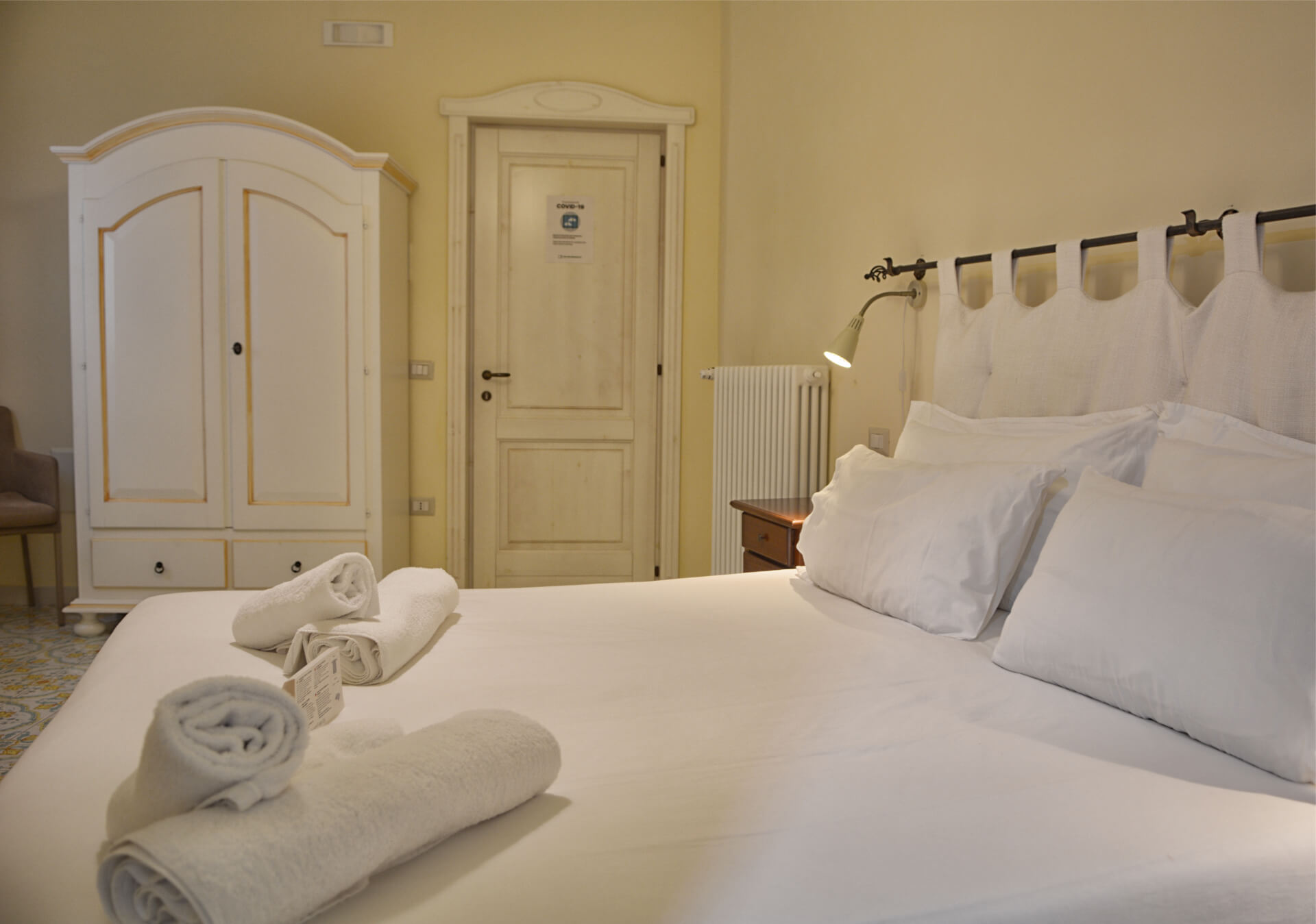 Zafferano camera matrimoniale comfort b&b Sine Tempore Manduria