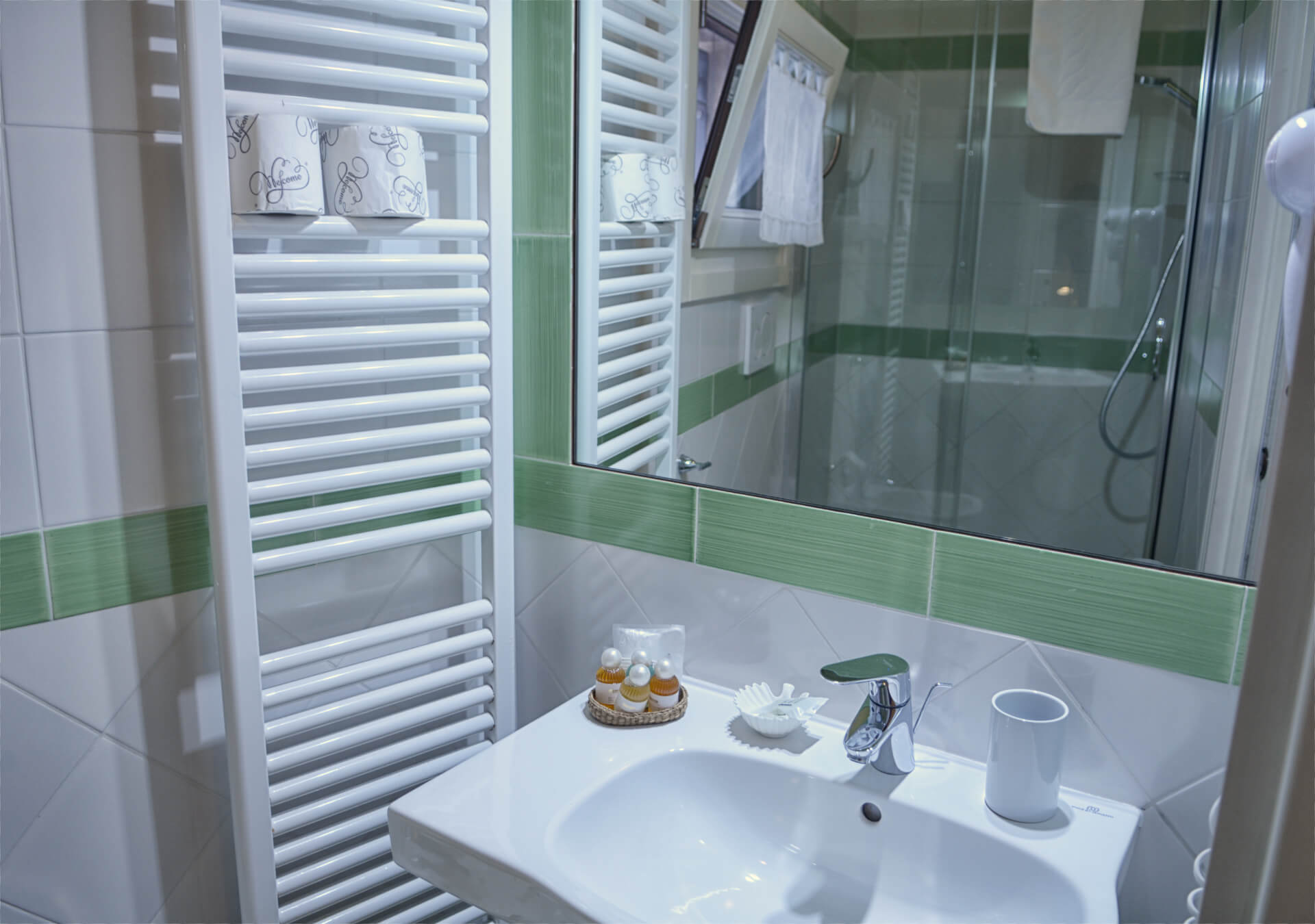 Bagno privato camera Zafferano bed and breakfast Sine Tempore Manduria